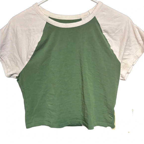 PINK Victoria's Secret Tops - VS PINK COLOR BLOCK CROP TOP